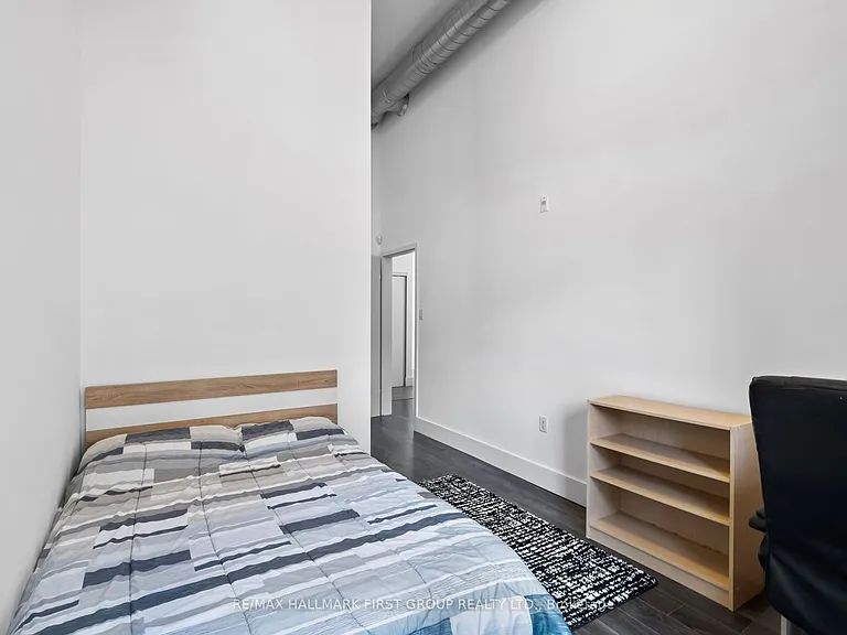 253 Albert St #5 — Photo 17
