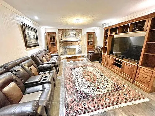22 Waltham Cres #BASEMENT Photo 1 22 Waltham Cres #BASEMENT Photo 1