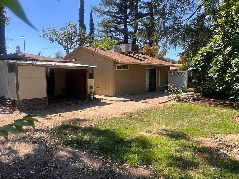 8141 Forest Oak Way #B — Photo 12