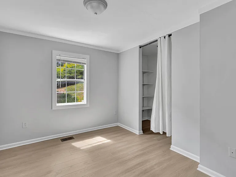 509 W Bell Ave — Photo 18