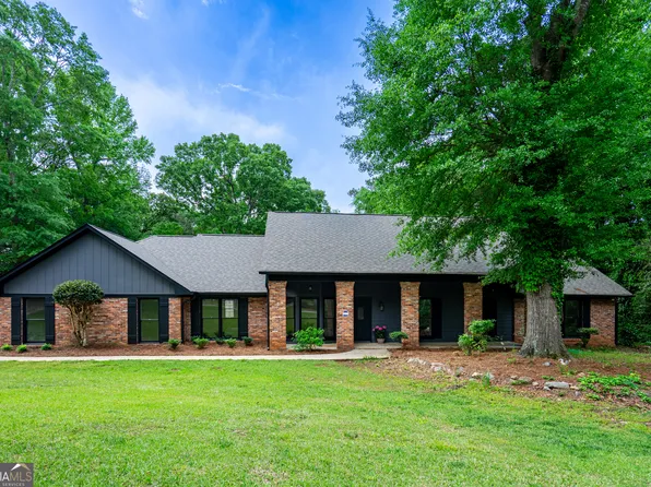 106 Powers Ct, Lagrange, GA 30240