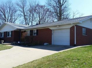 4308 Memorial Dr, Belleville, IL 62226