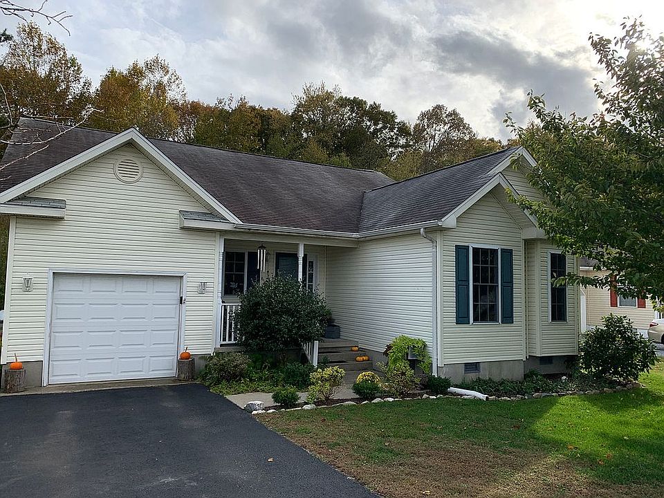 1st image of 38503 Hemlock Dr