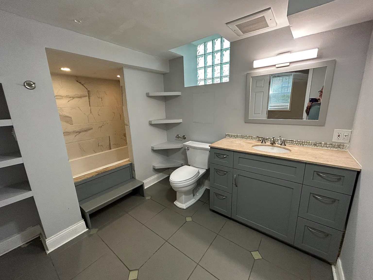 2 bed, 1030 sqft, $1,790 — Photo 4