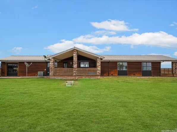 3915 US Highway 181, Floresville, TX 78114