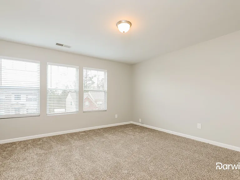 358 Lamont Ln — Photo 17