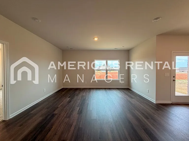 169 Keller Dr — Photo 15