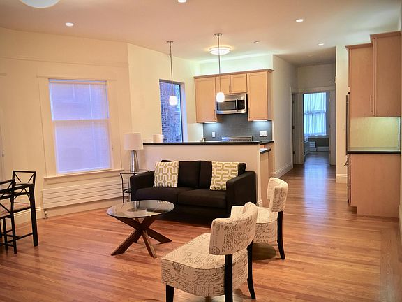 Living room/Kitchen