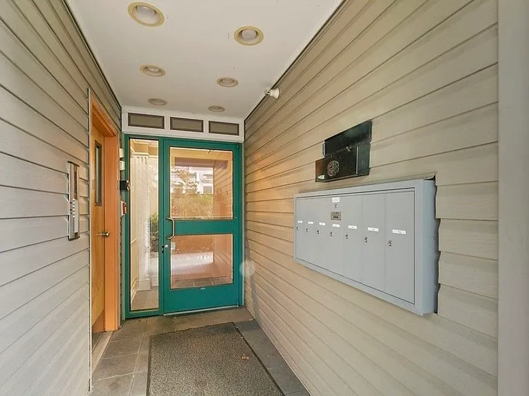 9517 35th Ave NE #3B — Photo 3