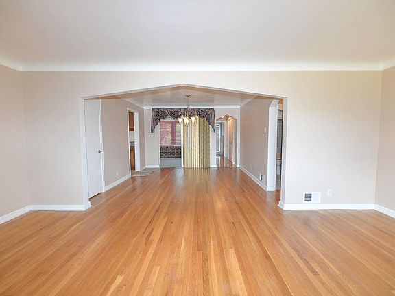 4th image of 1638 Miramar Ct