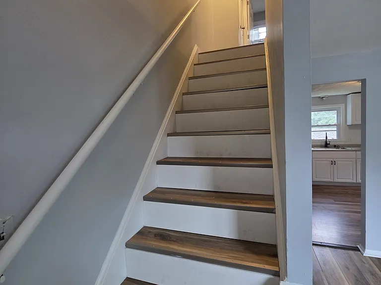 122 Beacon St — Photo 4