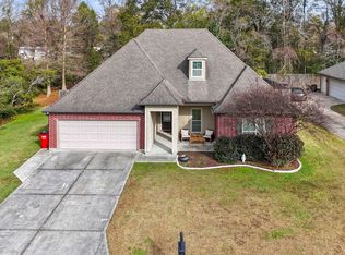 38420 Rue Chateau Ave, Gonzales, LA 70737