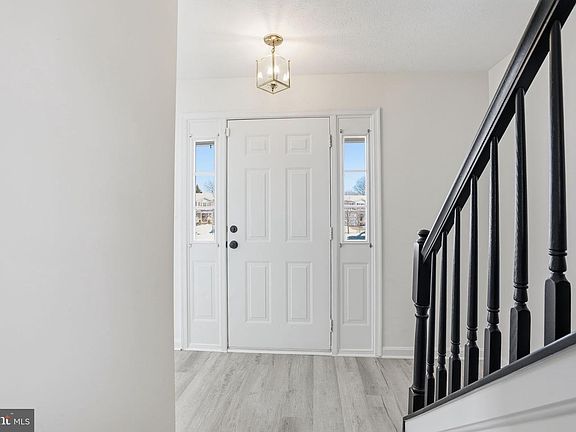 4th image of 6 Reef Ct