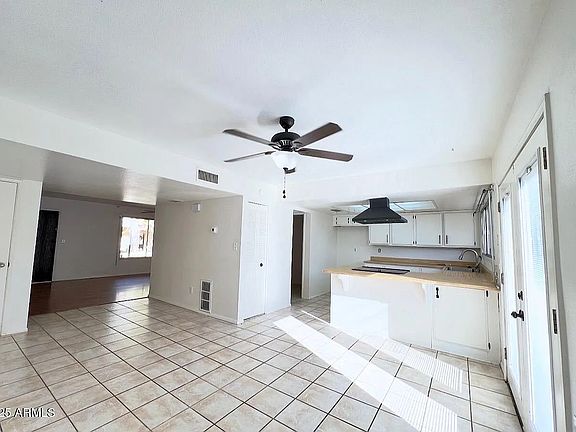 2nd image of 4448 W Solano Dr N