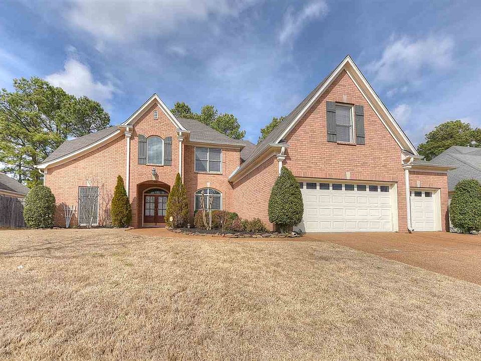 1st image of 8946 River Knoll Dr