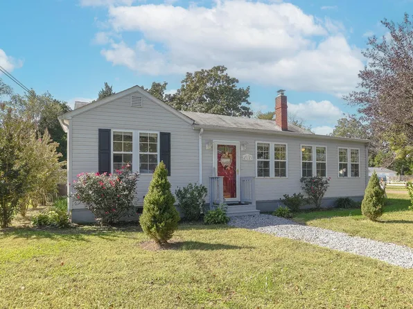 43183 Riverside Dr, Hollywood, MD 20636