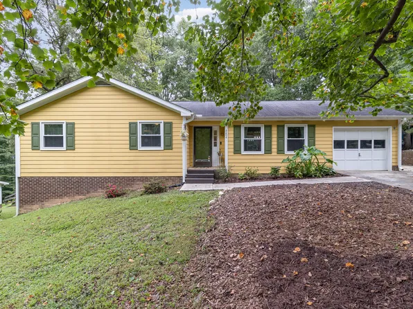 4204 Helen Dr, Fuquay Varina, NC 27526
