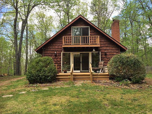 3rd image of 115 Mill Creek Ln