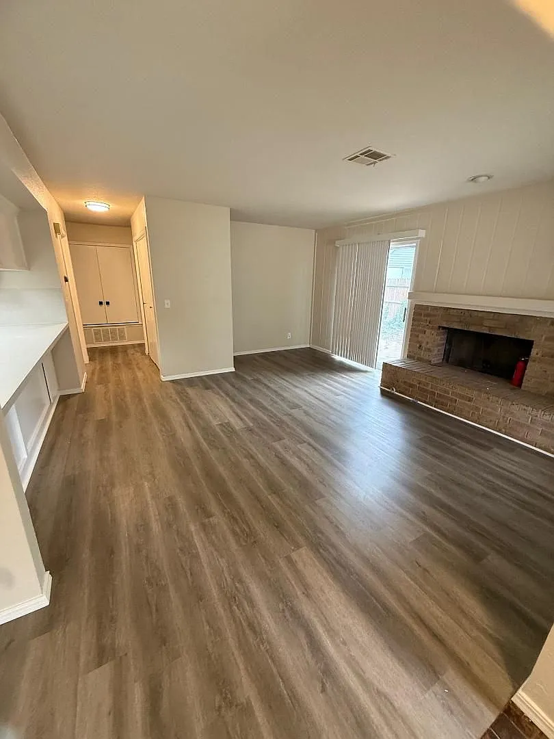 Building Photo - 4228 Willowpoint Dr