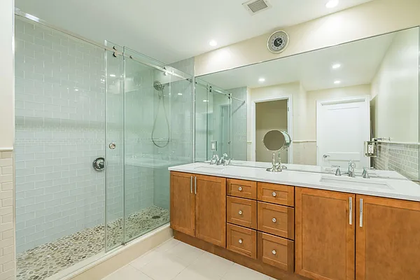 Sold by Compass | media 9