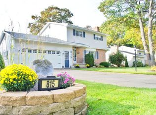 815 Winslow Ct, Muskegon, MI