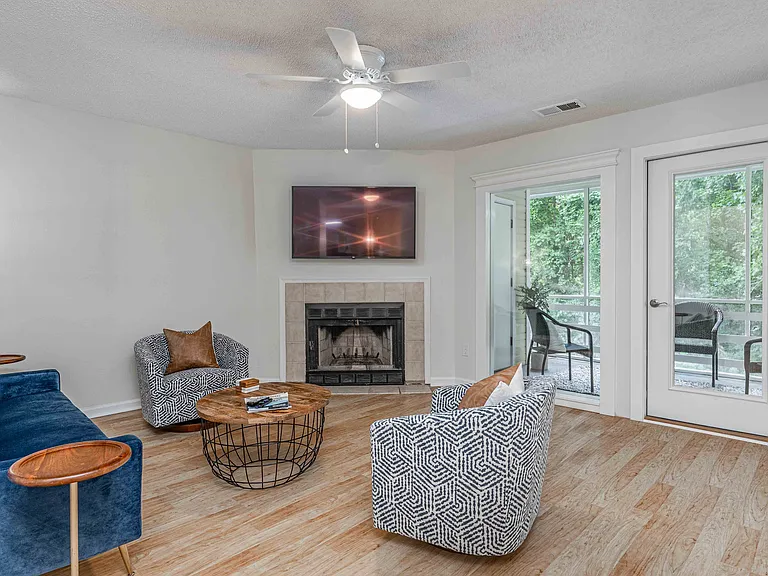 1850 Atlantic Dr #633 — Photo 4