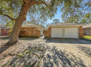 221 Lake Tahoe Dr, Slidell, LA 70461