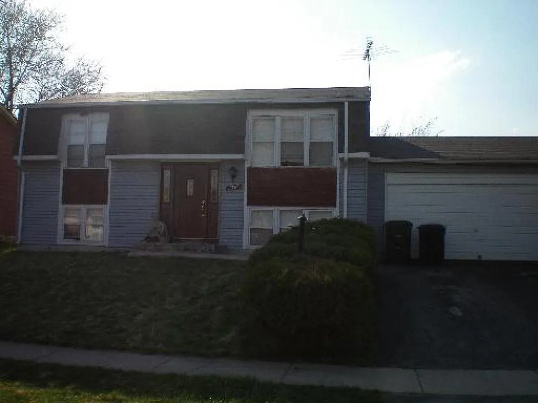 17780 Devon Dr photo 1
