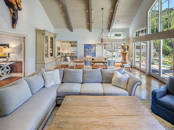 5th image of 22480 Mount Eden Rd