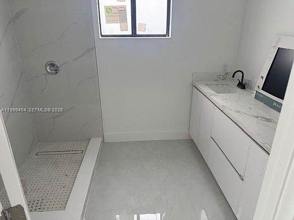 3rd image of 2270 Service Rd