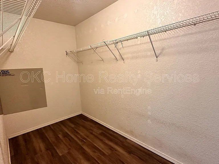 5520 Bush Creek Way — Photo 17