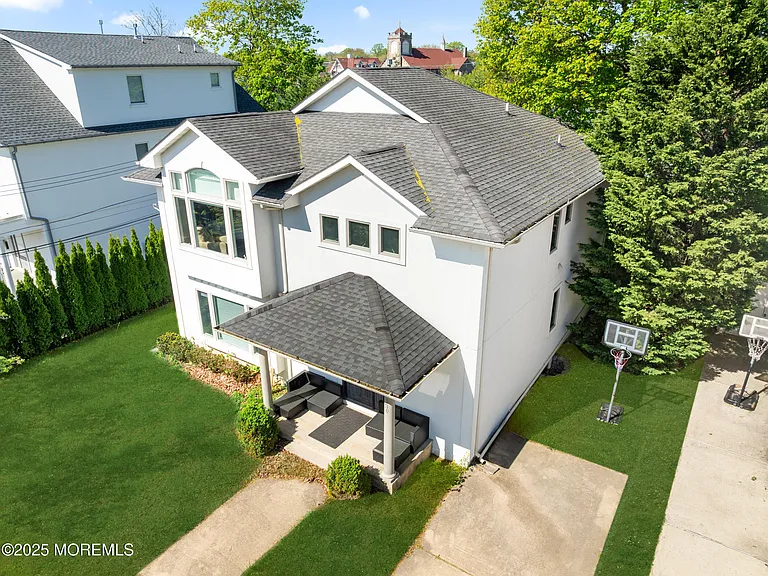 230 Norwood Ave — Photo 36