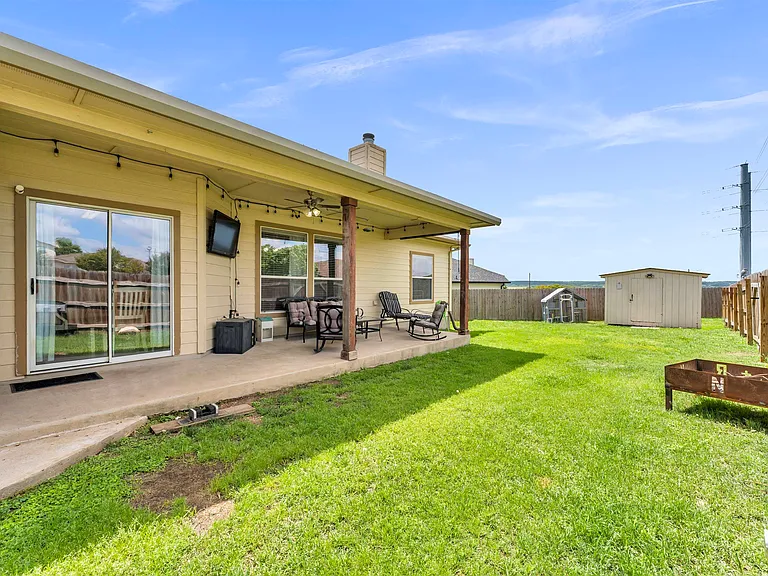 102 Cailin Ct — Photo 19