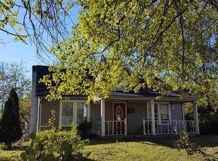 504 21st St SW, Hickory, NC 28602