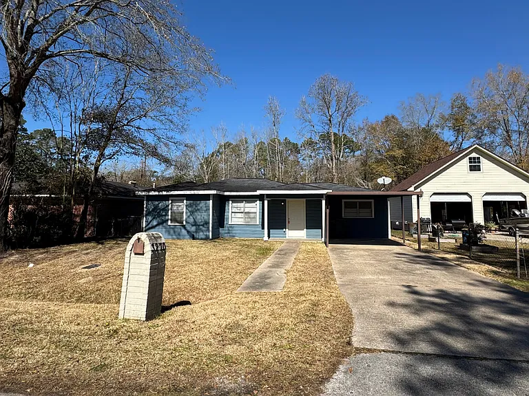 3270 Christopher St — Photo 2