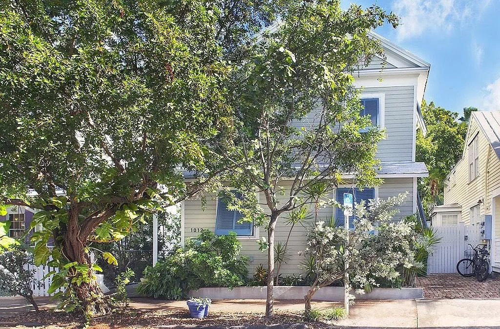 1012 Fleming St — Photo 1
