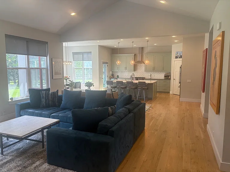 230 Willoway Rd — Photo 5