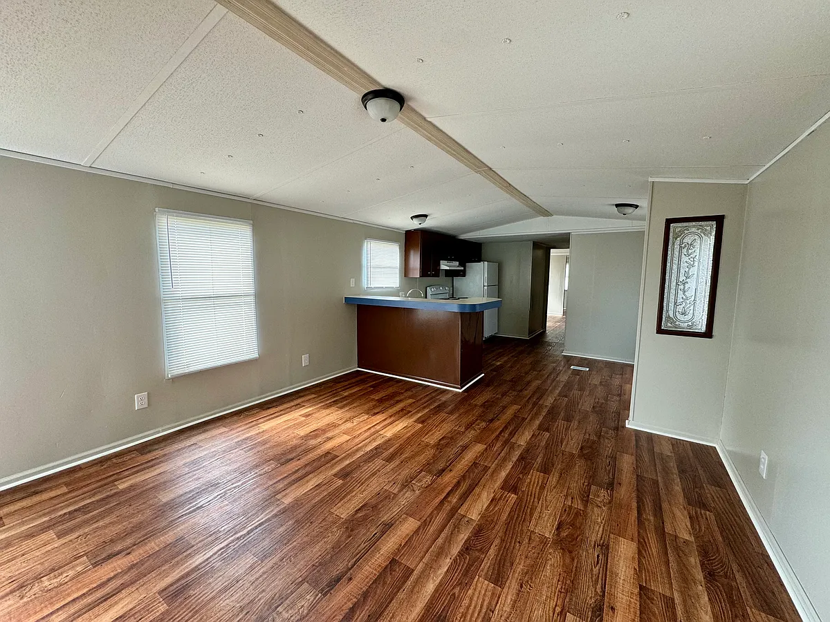 Building Photo - 42 Ideal Ln