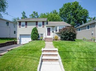 243 Walnut Ave, Pompton Lakes, NJ 07442