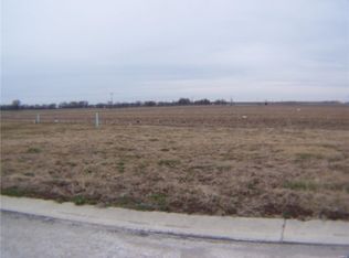 600 Kate Ct, Saint Libory, IL 62282