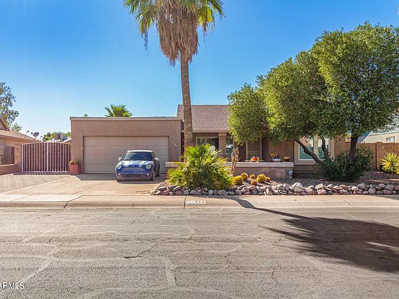 4th image of 315 E MOORE Avenue