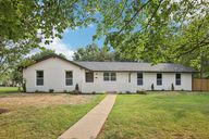Belfield Ct-S0108-001.jpg