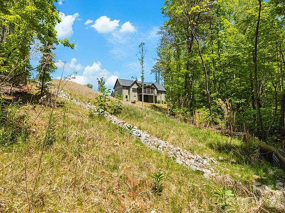 5th image of 151 Riverbend Forest Dr