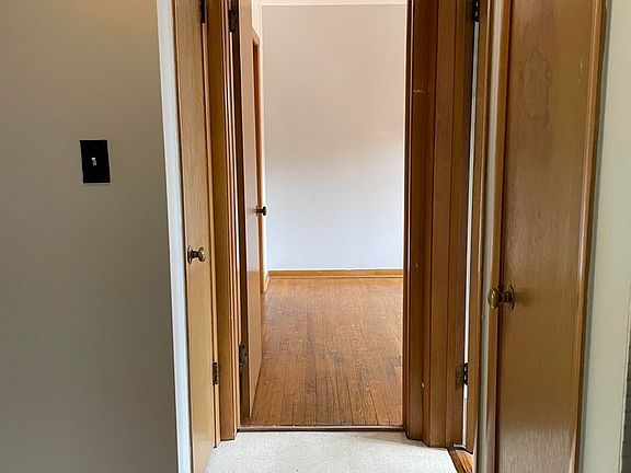5th image of 3001-07 Emerson St #3007-1N