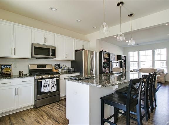 4th image of 10617 Marions Pl