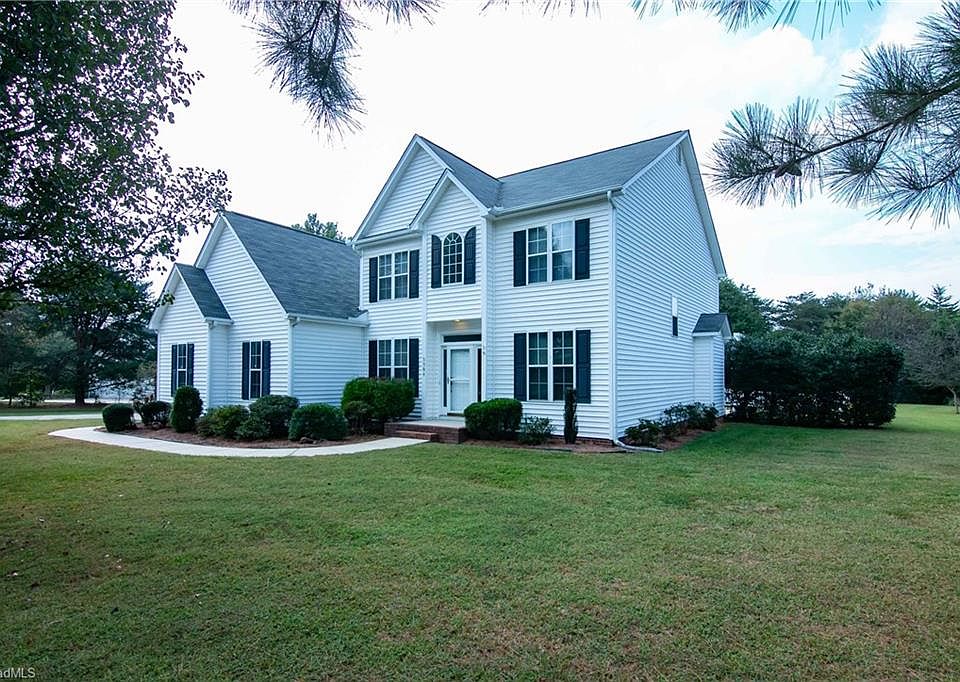 1st image of 3304 Annry Dr