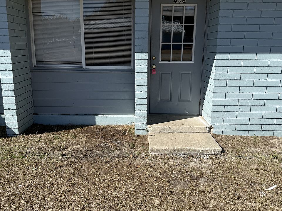 1st image of 406 SE 7th Ter #6