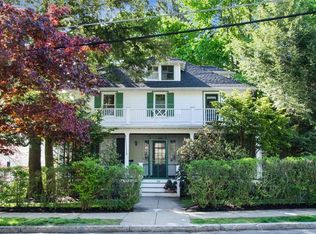 80 Warwick Rd, Melrose, MA 02176