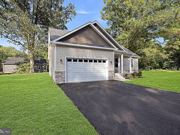 2nd image of 191 Seagull Ct