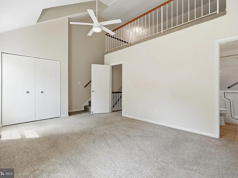7691 Northern Oaks Ct — Photo 24